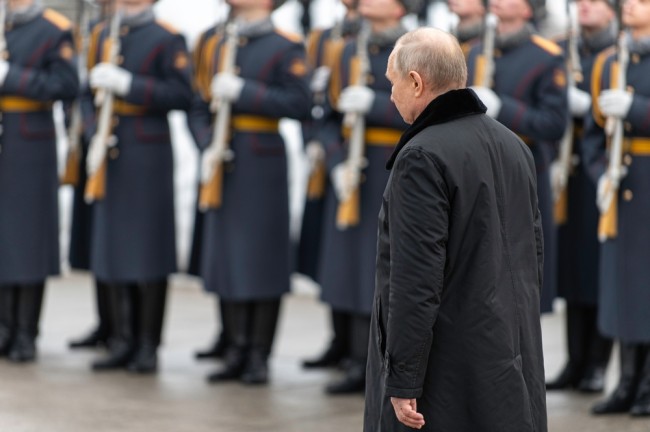 Putin ostrzega, że siły zachodnie na Ukrainie mogą być "celami do zniszczenia"