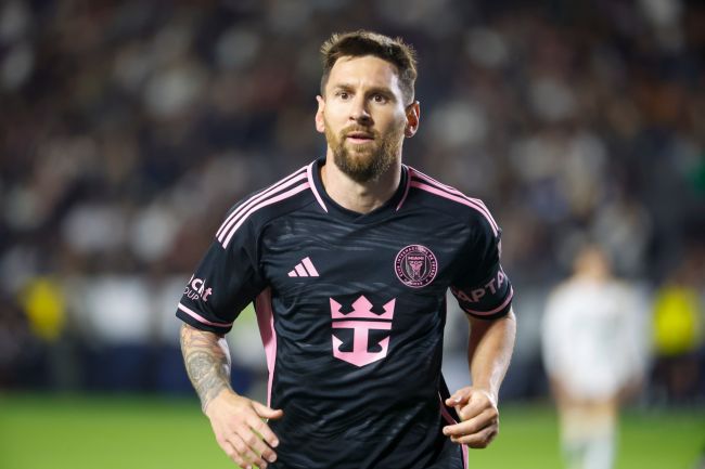 Leo Messi nie ma zamiaru wracać do Barcelony, twierdzi dziennikarz i biograf