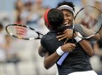 Serena Williams złamana sercem, że zakończyła karierę w deblu Wimbledonu po op&oacute;źnieniu ich meczu