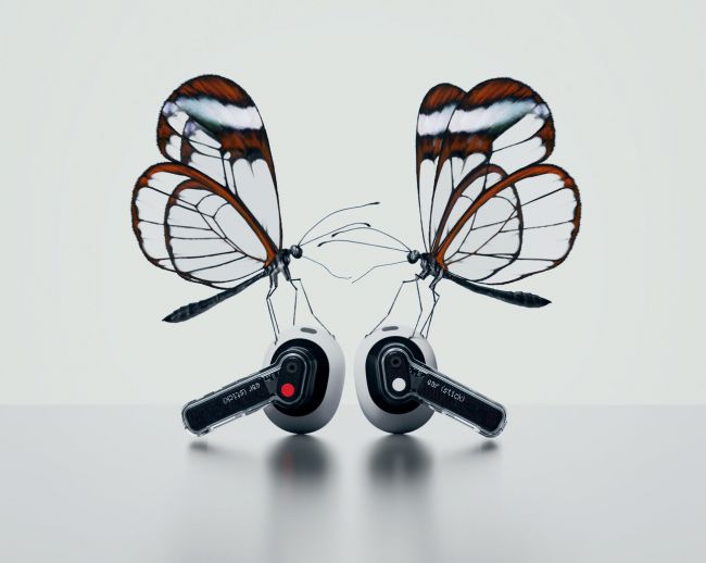 Nothing Ear (kij)