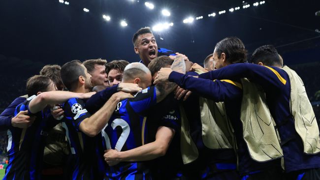 Inter zdobywa ostatnie trafienie w pamiętnym 4-3 półfinale Ligi Mistrzów z Barceloną