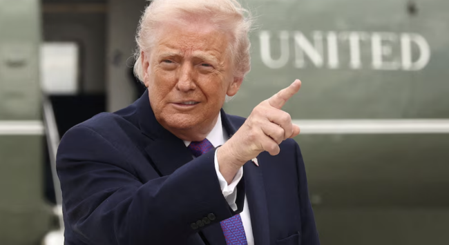 Trump obiecuje 5000 dolarów każdemu dorosłemu Amerykaninowi, jeśli Republikanie wygrają wybory śródokresowe