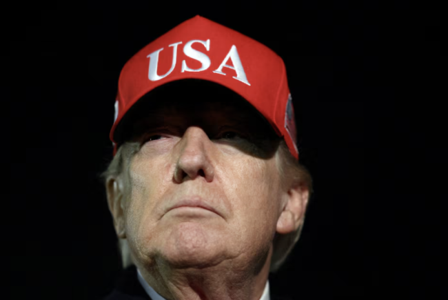 Trump ostrzega, że irańskie statki zbliżające się do amerykańskiej blokady "zostaną natychmiast wyeliminowane"