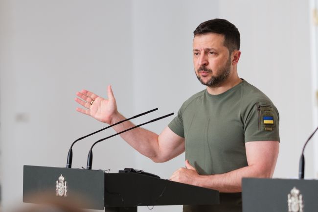 Zełenski zapewnia, że może przywrócić więzi ze Stanami Zjednoczonymi