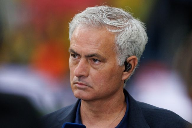 José Mourinho otrzyma propozycję objęcia stanowiska głównego trenera Portugalii po Mistrzostwach Świata 2026, informuje ESPN