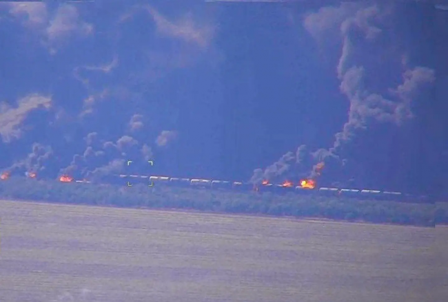 Siły ukraińskie niszczą rosyjski pociąg z paliwem w okupowanym Zaporożu