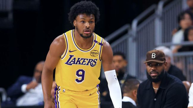 Bronny James udowadnia, że hejterzy się mylą swoim najlepszym występem w karierze, ale nie w LA Lakers