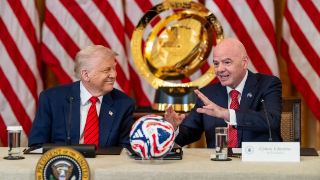 Donald Trump nie był świadomy, że Rosja została wykluczona z Mistrzostw Świata w Piłce Nożnej, uważa, że może to być "zachęta" do zakończenia wojny