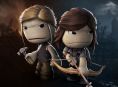Ellie i Abby zmierzają do Sackboy: A Big Adventure