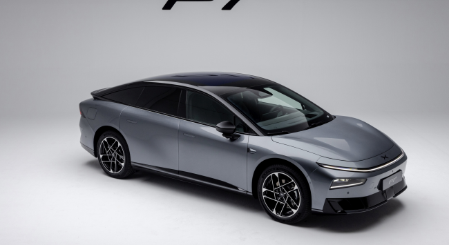 Xpeng P7+ wprowadza agresywne ceny