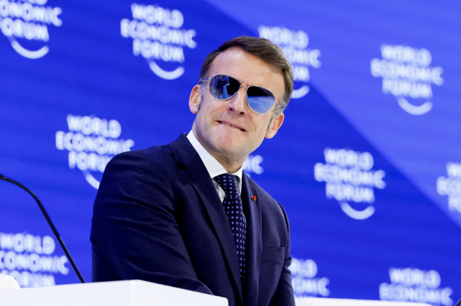 Wszystko, co musisz wiedzieć o okularach przeciwsłonecznych Macrona "Top Gun": model, cena, przeznaczenie i więcej