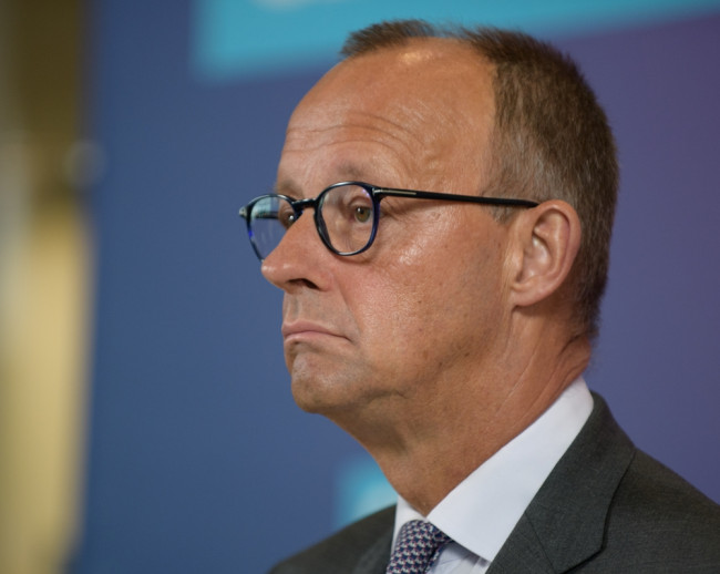 Konserwatyści z Merz zdobywają kluczowe niemieckie głosy w landach, ale skrajna prawica zyskuje na sile