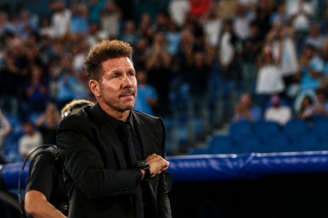 Simeone świętuje swój 700. mecz w barwach Atlético Madryt, jeden z najdłuższych okresów panowania menedżera we współczesnej piłce nożnej