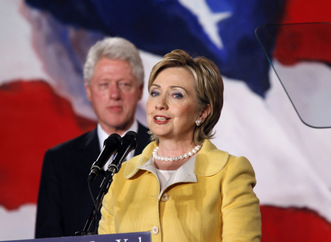 Clintonowie będą zeznawać w śledztwie w sprawie Izby Epsteina, zapobiegając głosowaniu o lekceważeniu sądu