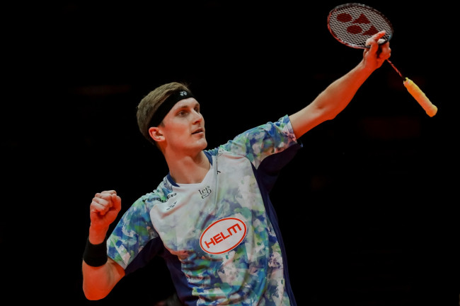 Duńska legenda badmintona Viktor Axelsen kończy karierę z powodu nawracających problemów z kręgosłupem, mając na koncie niemal wszystko wygrane