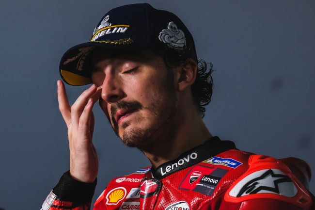 Francesco Bagnaia spada z czołowej trójki MotoGP: "Obiecałem sobie, że nie ukończę wyścigu na końcu stawki"