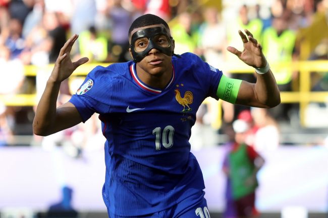 Kylian Mbappé jest "fatalistą w stosunku do piłki nożnej" i ma nadzieję, że jego przyszłe dzieci "nienawidzą piłki nożnej"