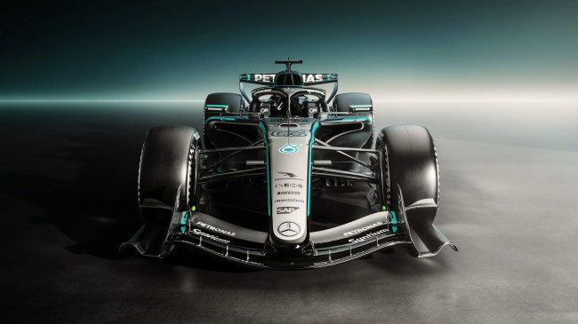 Formuła 1 2026: Mercedes-AMG prezentuje W17
