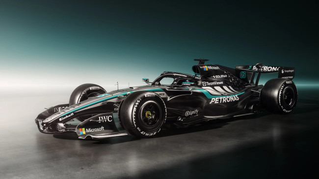 Formuła 1 2026: Mercedes-AMG prezentuje W17